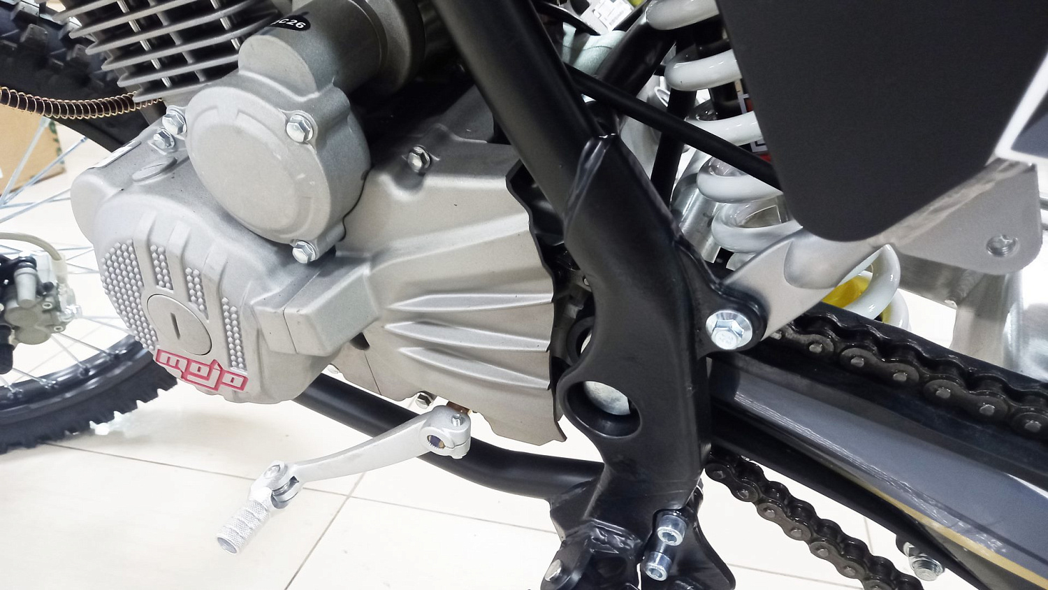 Мотоцикл эндуро BSE Z3 21/18 Gold Black