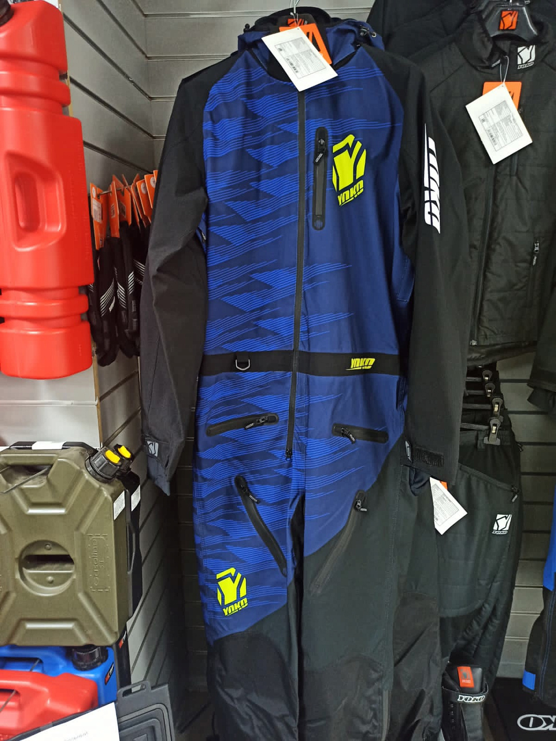 Новый приход одежды и обуви Yoko!