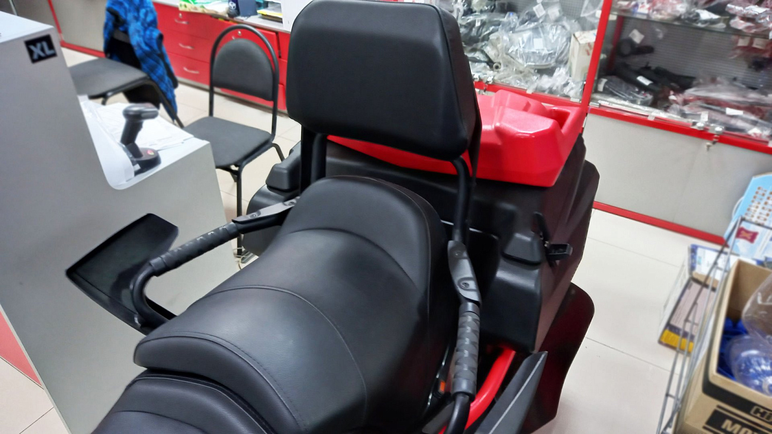 Cнегоход "FRONTIER 1000"