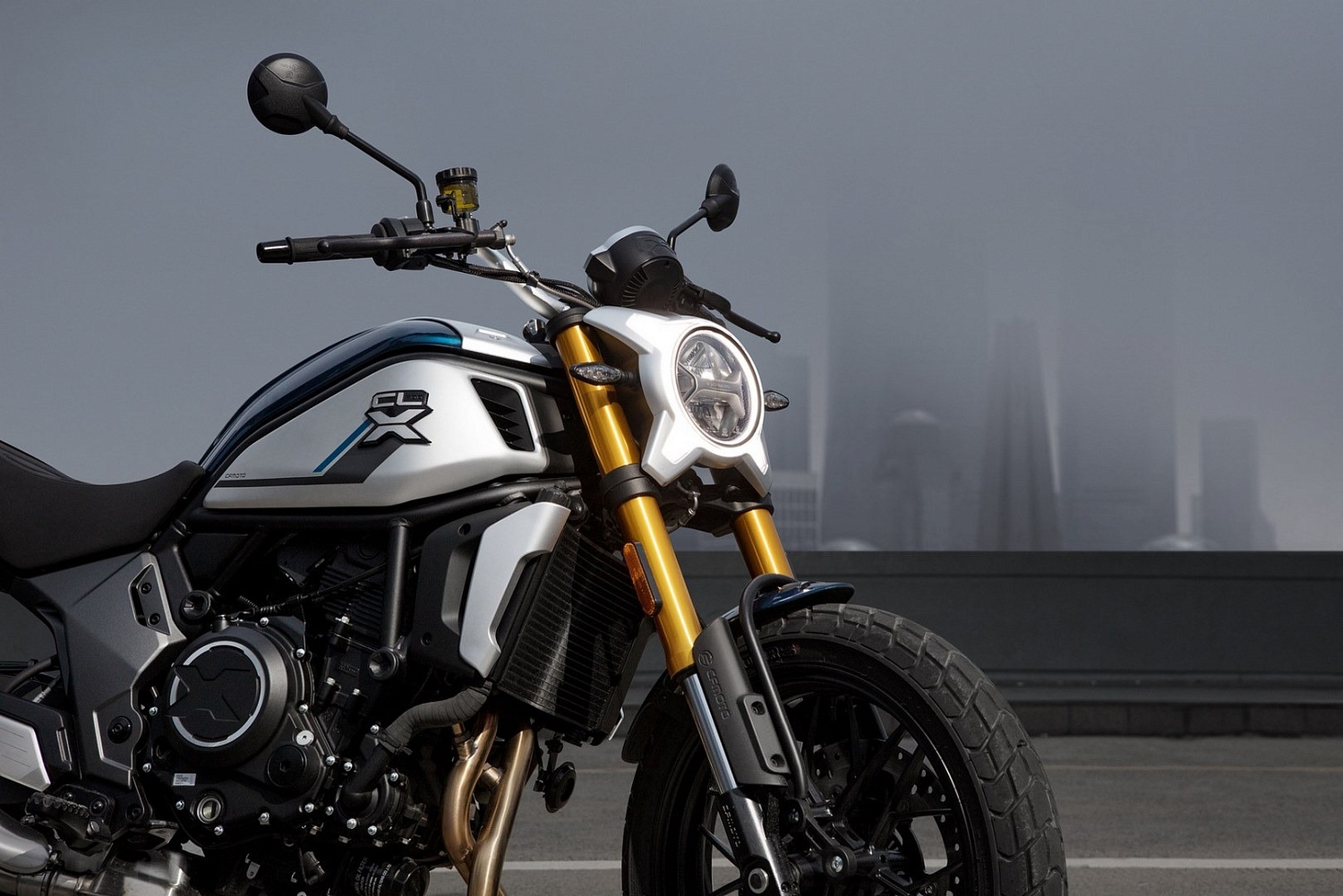 Мотоцикл CFMOTO 700CL-X Heritage (ABS)