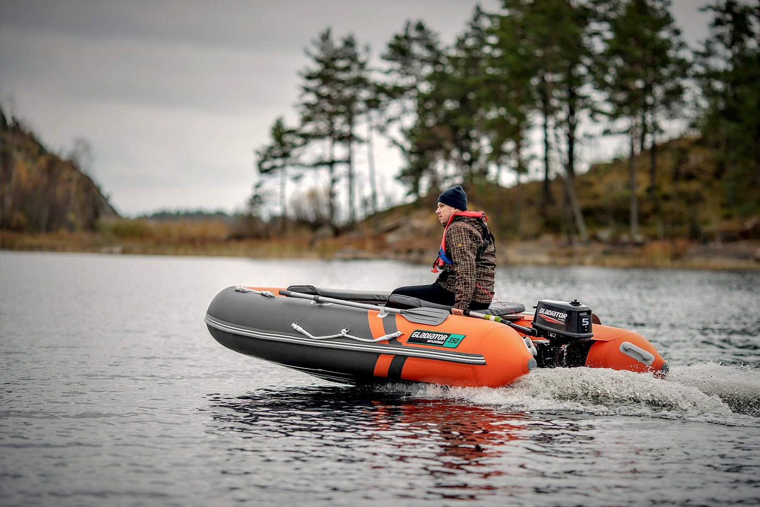 Надувная лодка ПВХ GLADIATOR E300S