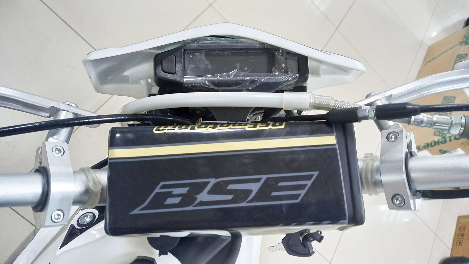 Мотоцикл эндуро BSE Z3 21/18 Gold Black