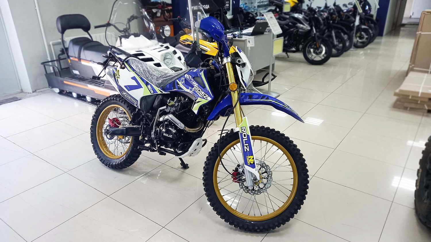 Акция на мотоциклы Roliz: Sport 003, Alfa Tourist