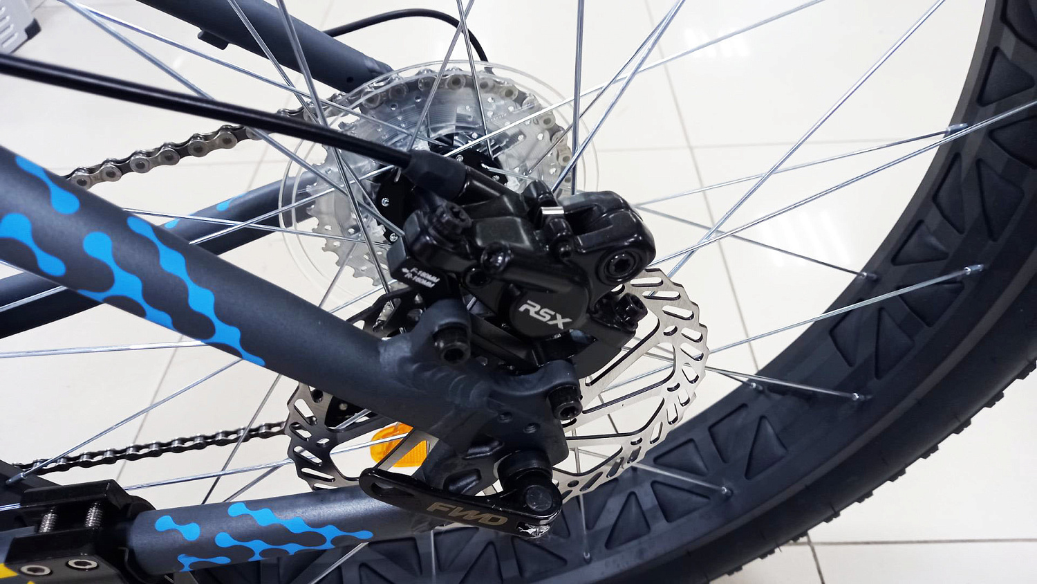 Велосипед RM BIZON (26" 8 ск. рост 18")