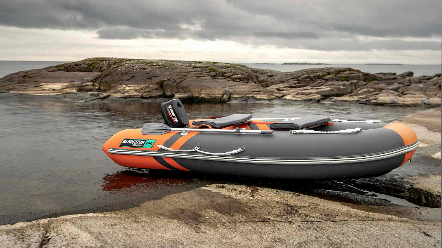 Надувная лодка ПВХ GLADIATOR E300S