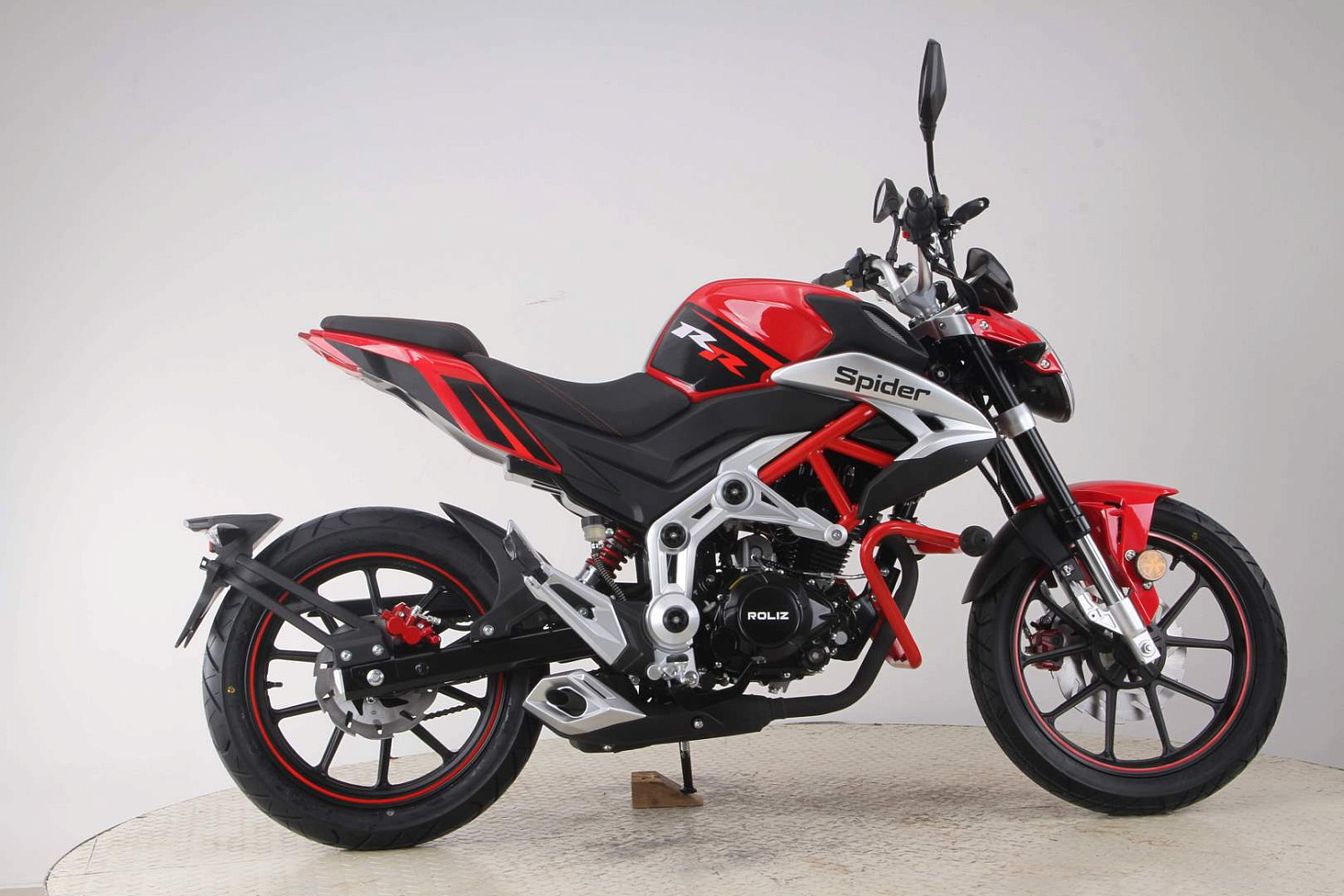 Стрит байк Roliz SPIDER