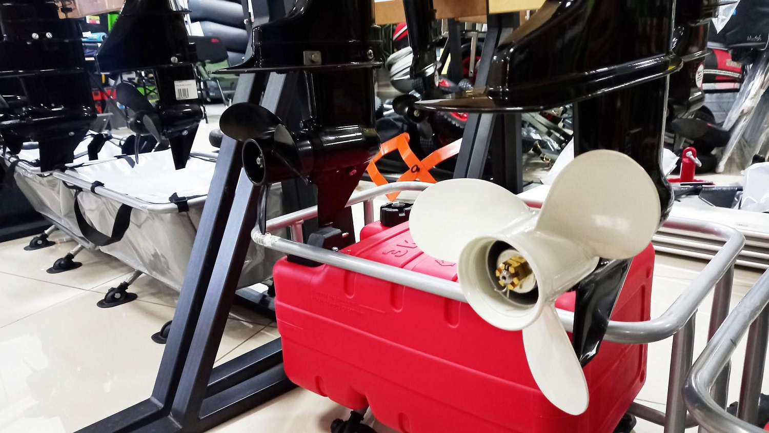 АКЦИЯ: Скидки до 17% на лодочные моторы Golfstream