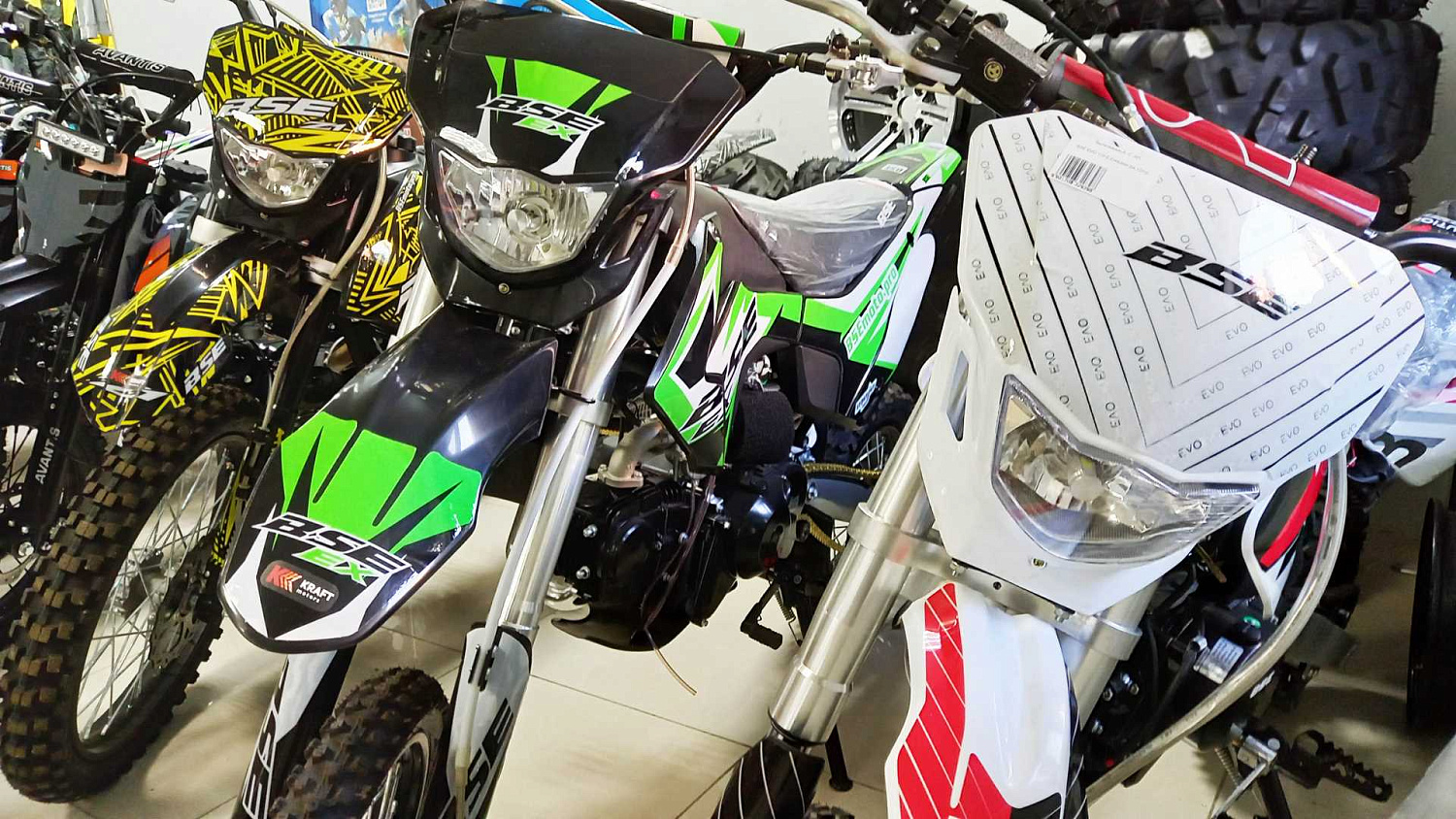 АКЦИЯ: Шлем AIM или сборка 2500/3500 ₽ в ПОДАРОК! При покупке мотоцикла или питбайка BSE "из наличия" 