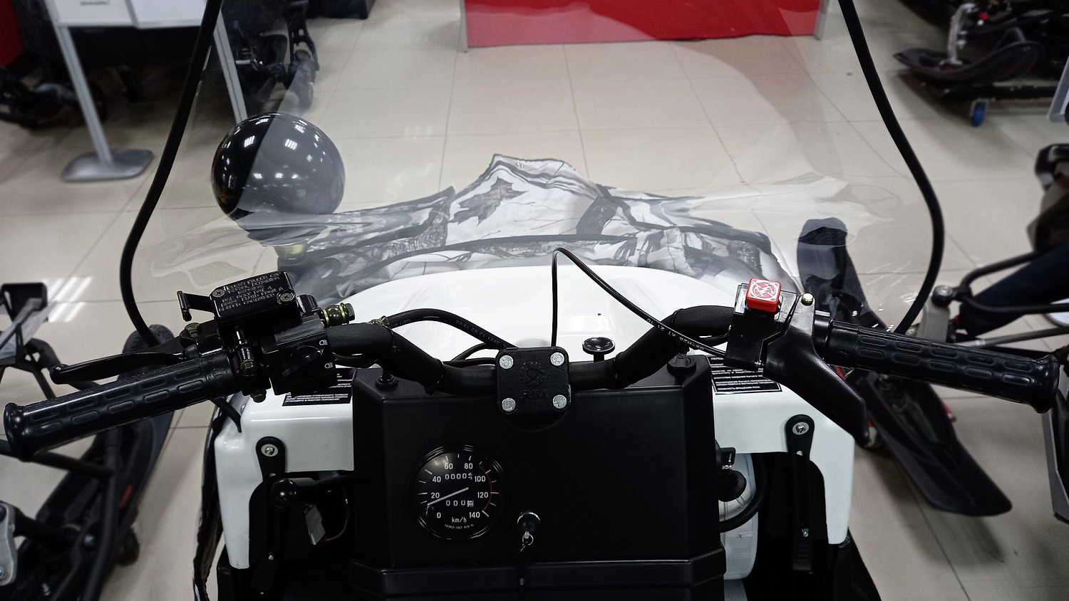 Cнегоход "БУРАН ЛИДЕР" АДЕ \ Русская Механика