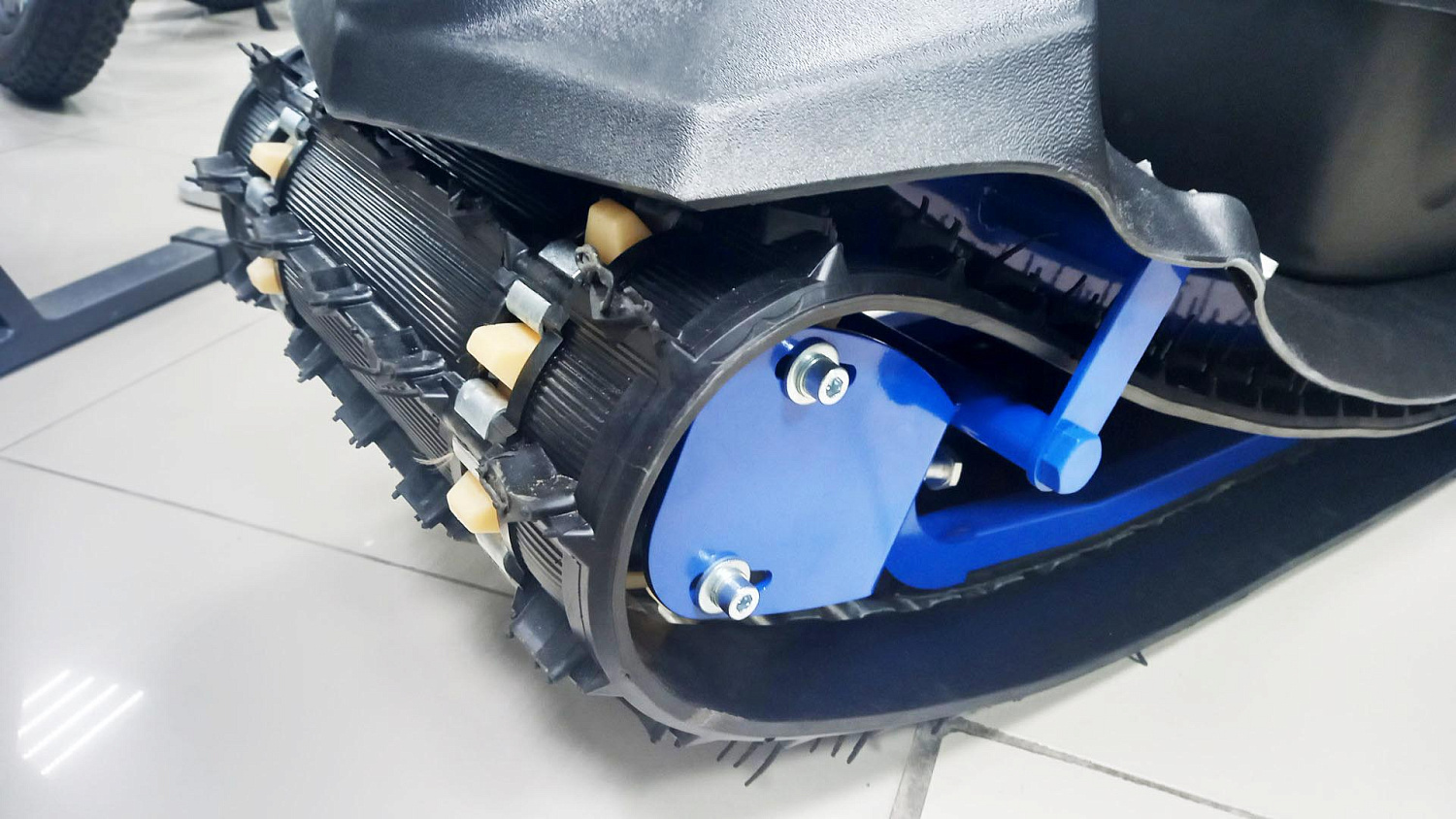 Мотосноуборд (двигатель 8 л.с.)