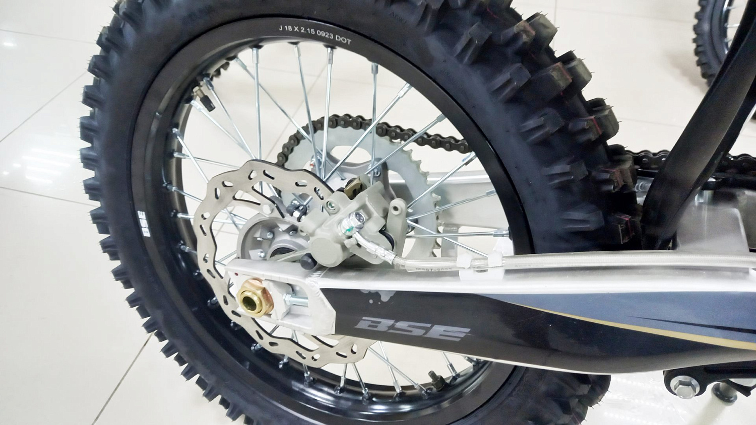 Мотоцикл эндуро BSE Z3 21/18 Gold Black