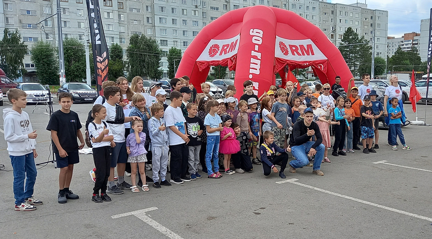 Благотворительный праздник под руководством общественной организации «Твой путь - Жизнь»