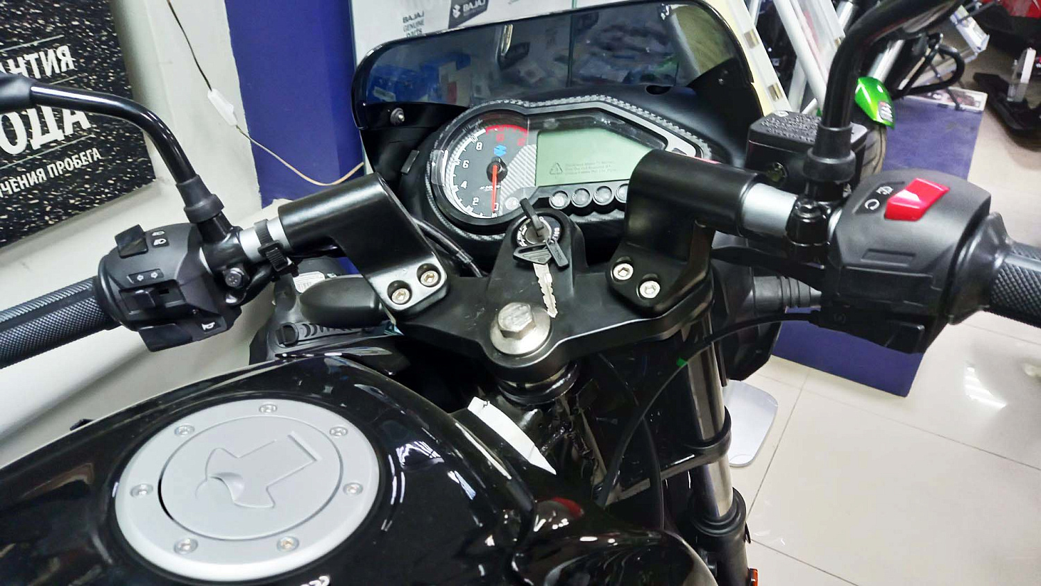 Акция Дивали 2024! Специальные цены на мотоциклы Bajaj