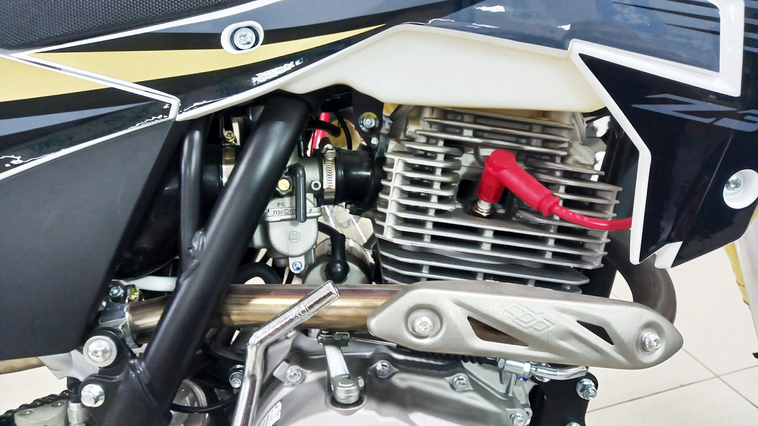 Мотоцикл эндуро BSE Z3 21/18 Gold Black