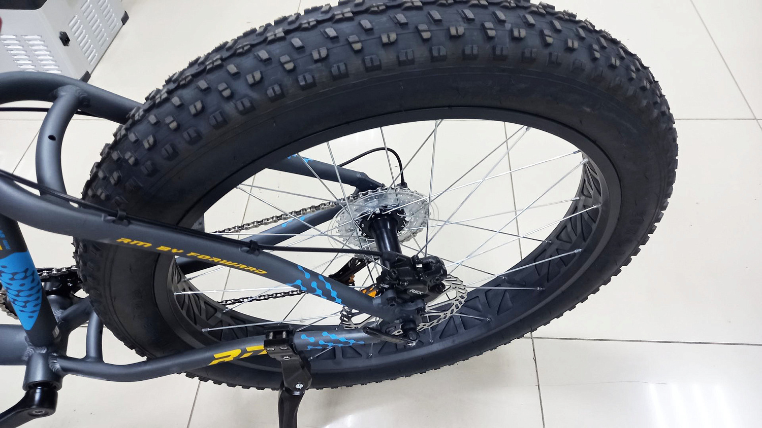 Велосипед RM BIZON (26" 8 ск. рост 18")