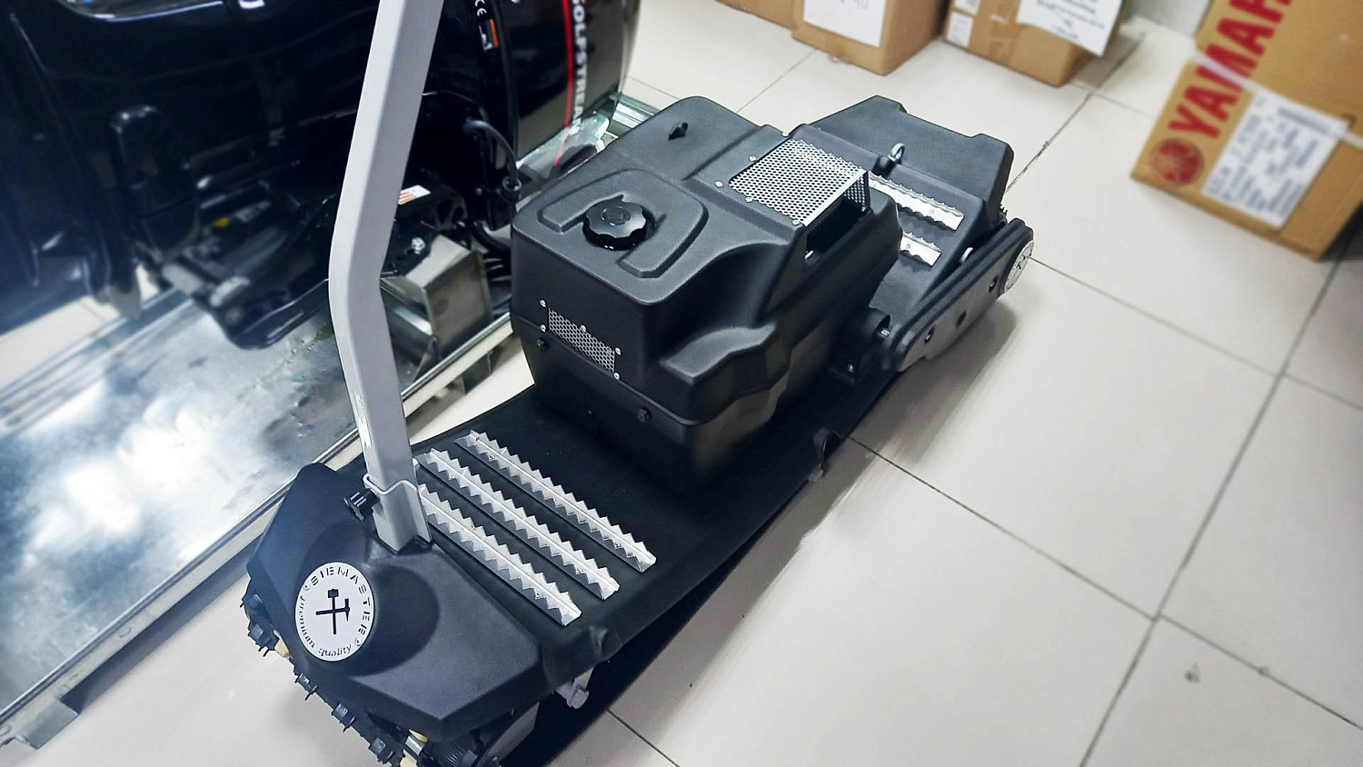 Мотосноуборд (двигатель 8 л.с.)