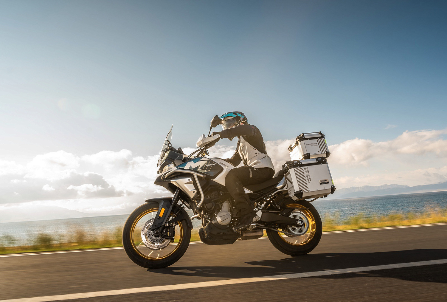 Новинка! Мотоцикл CFMOTO 700MT Advanced (ABS)