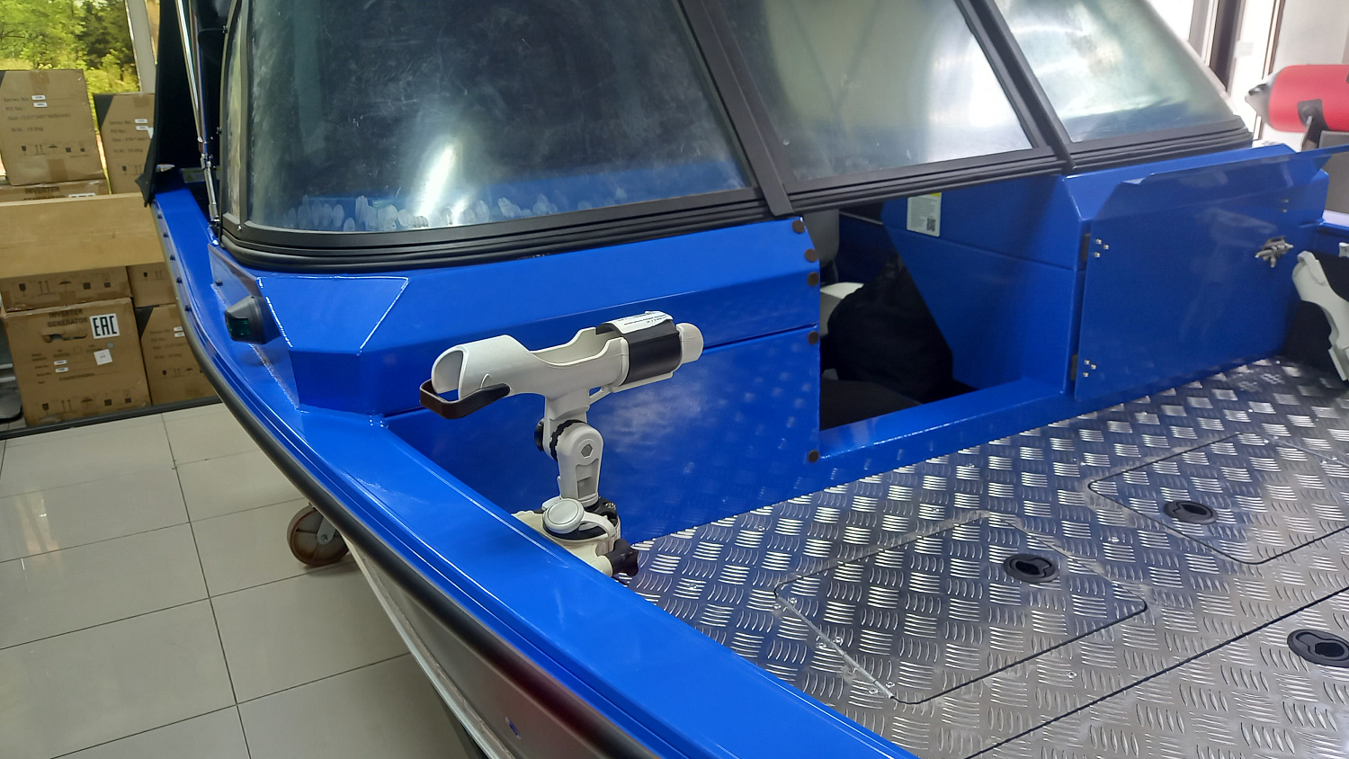 Лодка "Volzhanka 46 Fish" + доп.оборудование