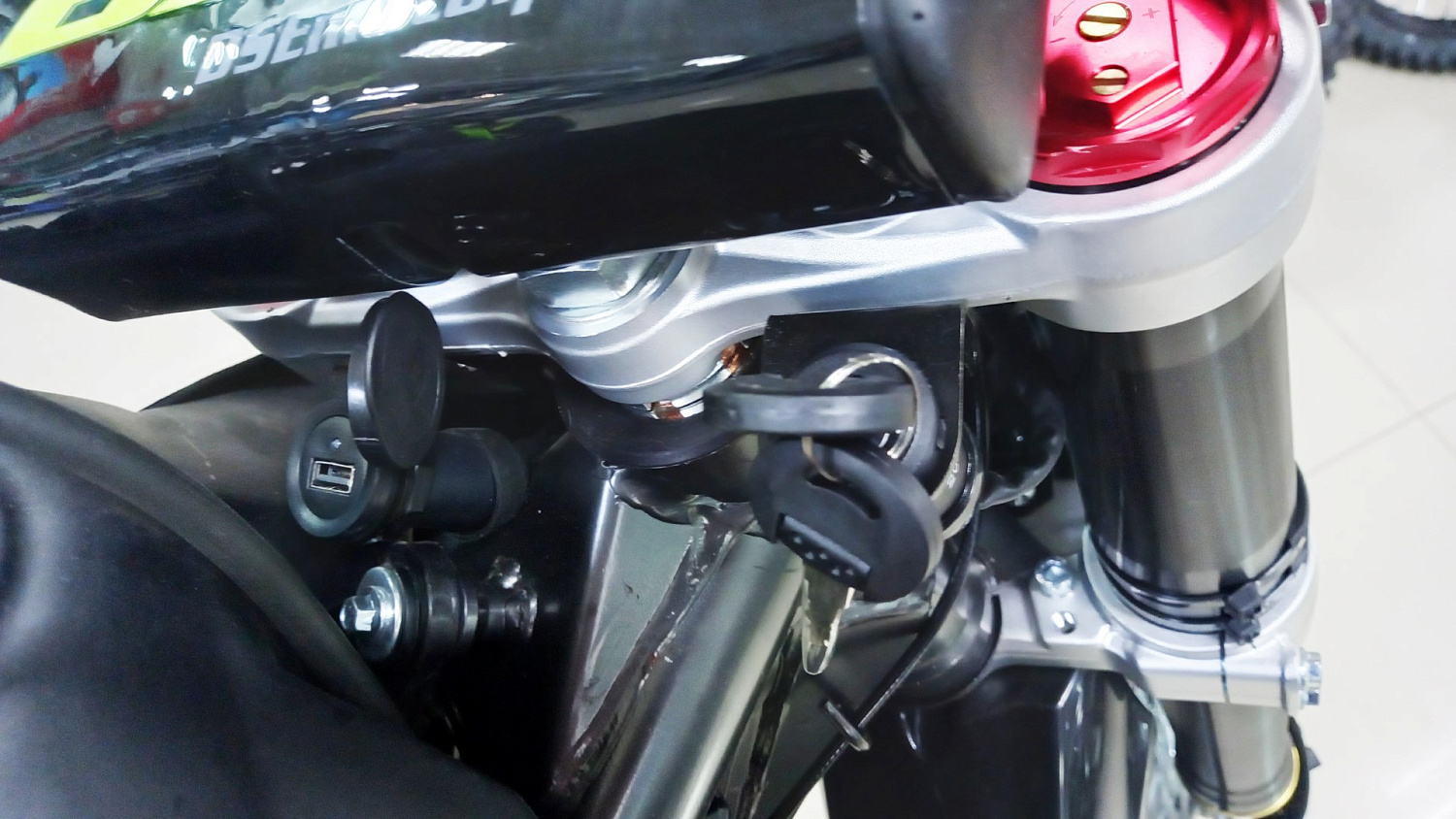 Мотоцикл эндуро BSE Z6 Neon Track