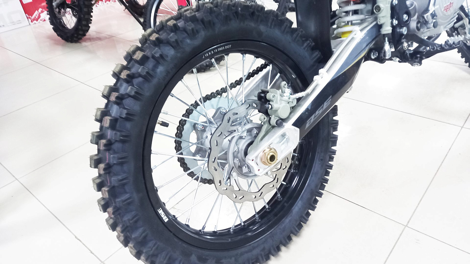 Мотоцикл эндуро BSE Z3 21/18 Gold Black