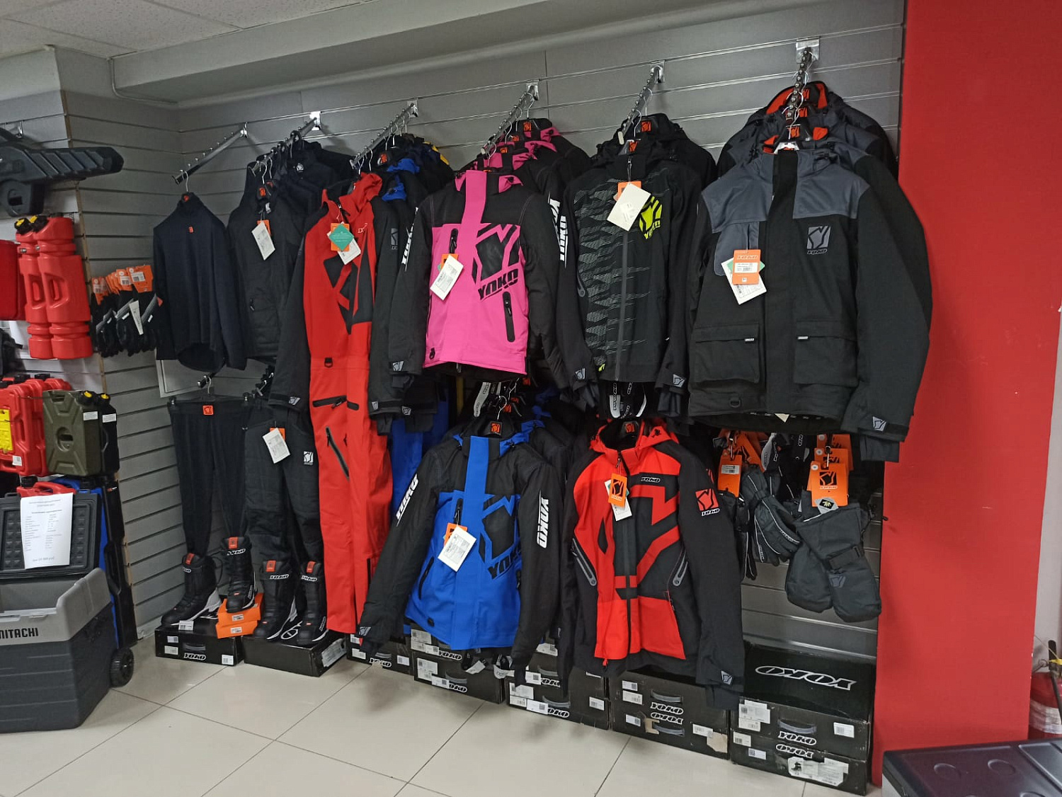 Новый приход одежды и обуви Yoko!