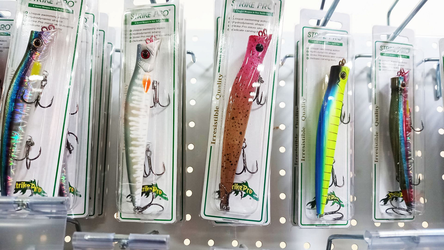 Воблер Дартер Strike Pro Darter-R Queen 130