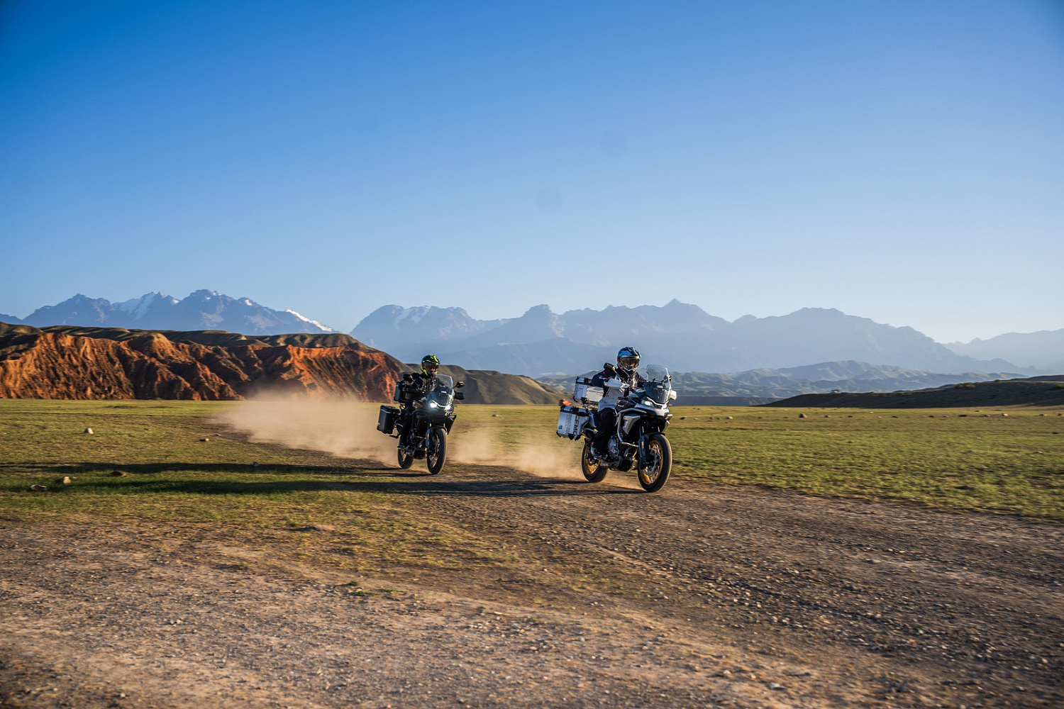 Новинка! Мотоцикл CFMOTO 700MT Advanced (ABS)