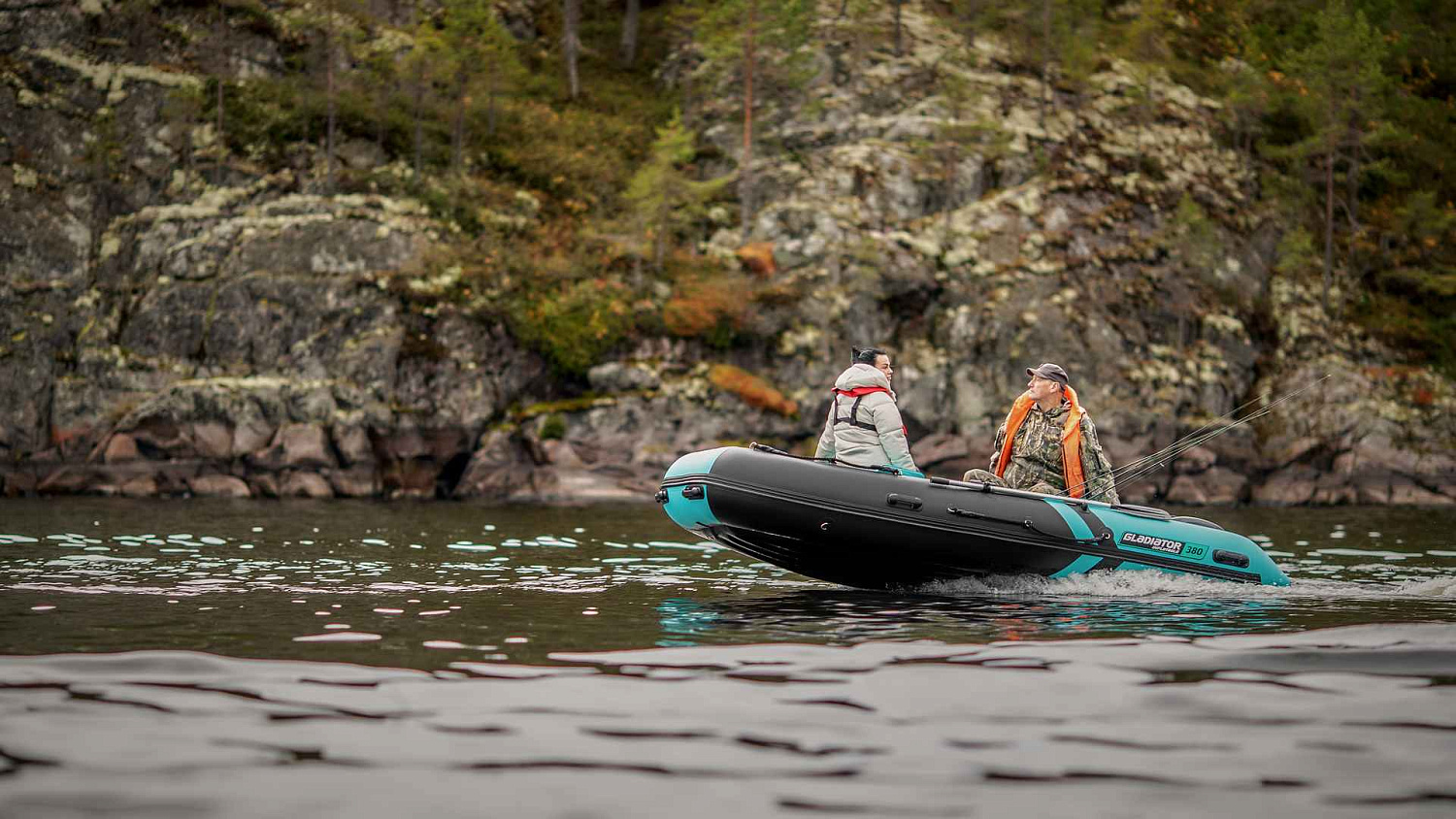 Надувная лодка ПВХ GLADIATOR E300S