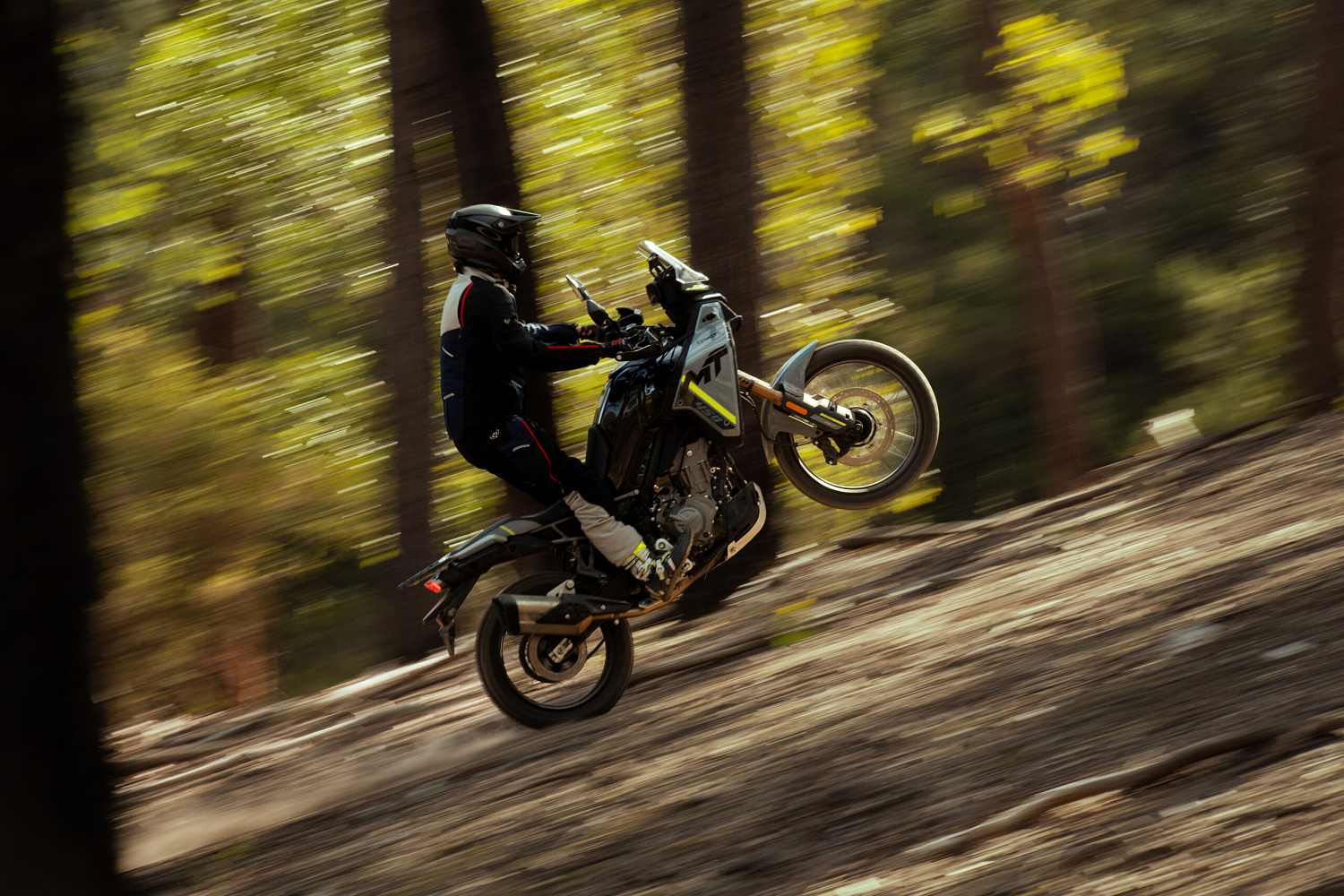 Мотоцикл CFMOTO 450MT Sport (ABS)