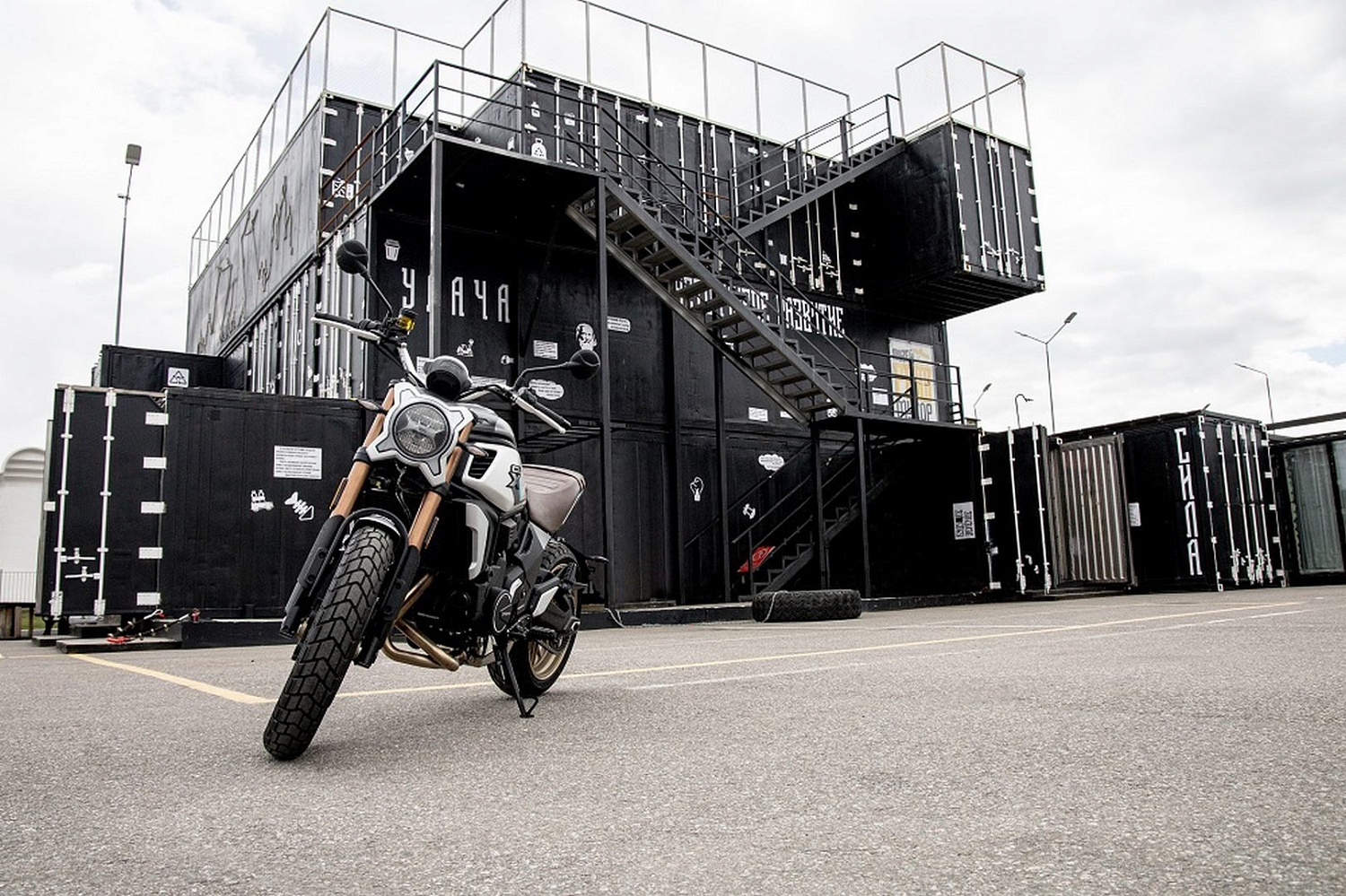 Мотоцикл CFMOTO 700CL-X Heritage (ABS)