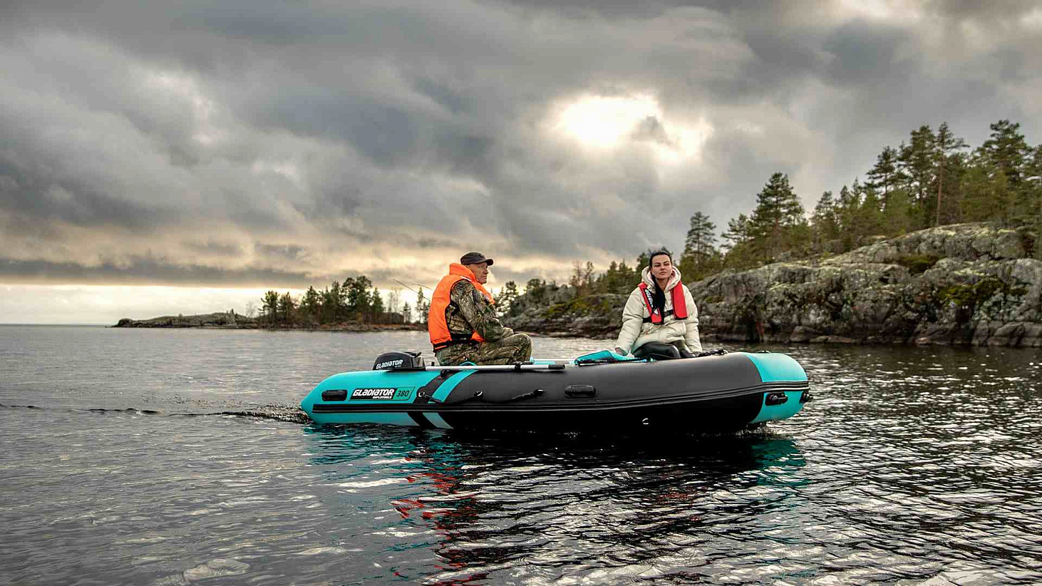 Надувная лодка ПВХ GLADIATOR E300S