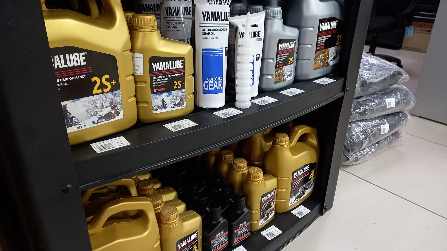 Моторное масло Yamalube - для квадроциклов, мотоциклов, снегоходов и лодочных моторов
