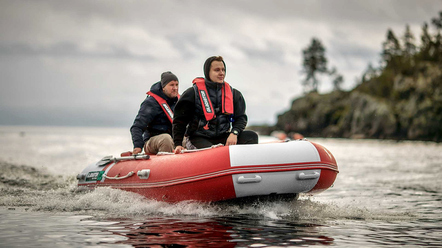 Надувная лодка ПВХ GLADIATOR E300S