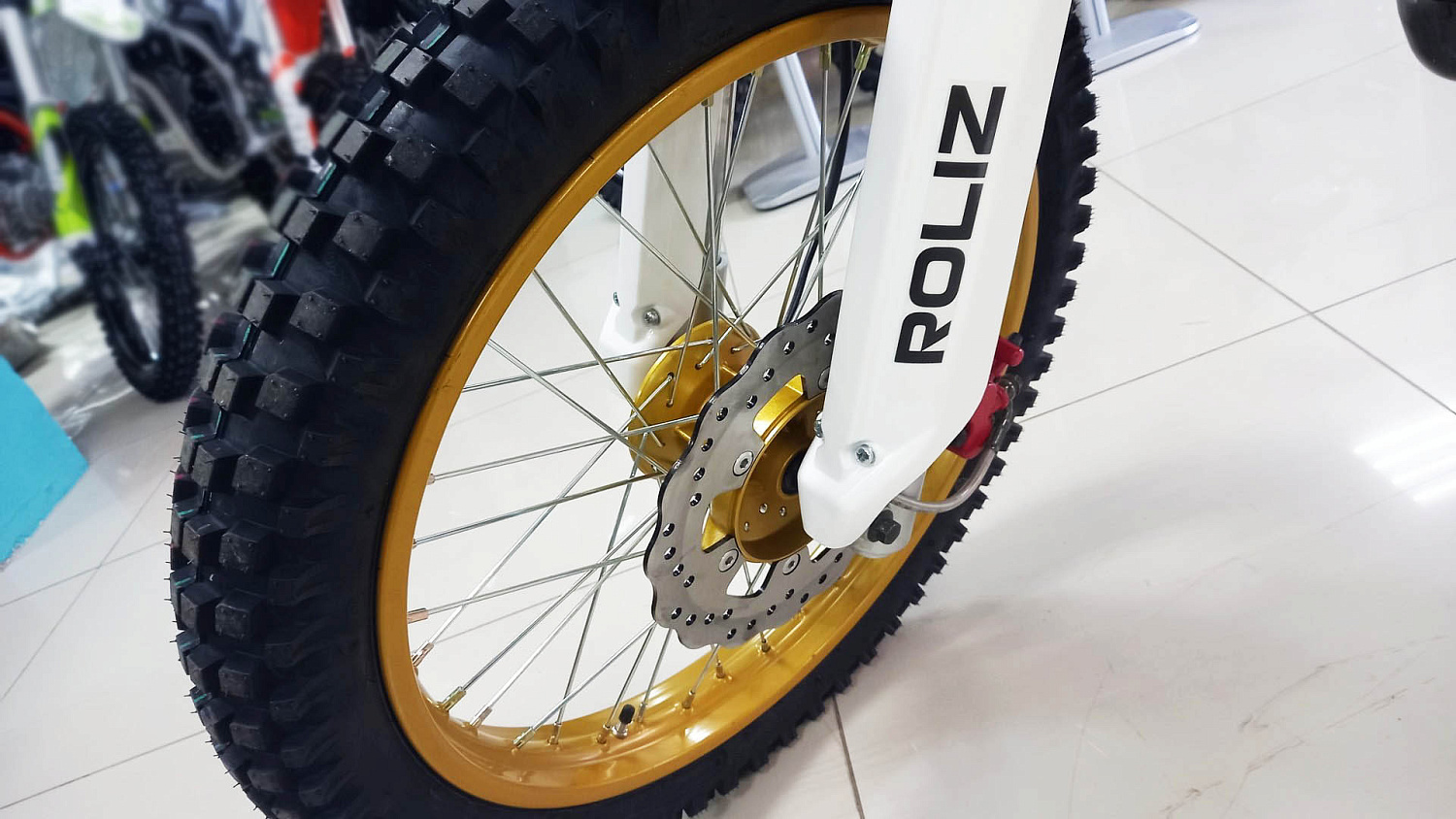 Акция на мотоциклы Roliz: Sport 003, Alfa Tourist