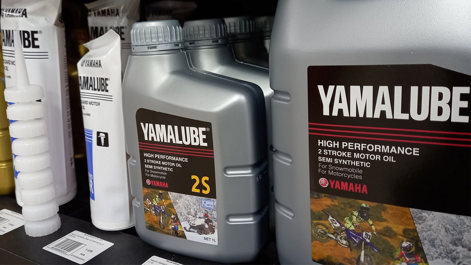 Моторное масло Yamalube - для квадроциклов, мотоциклов, снегоходов и лодочных моторов
