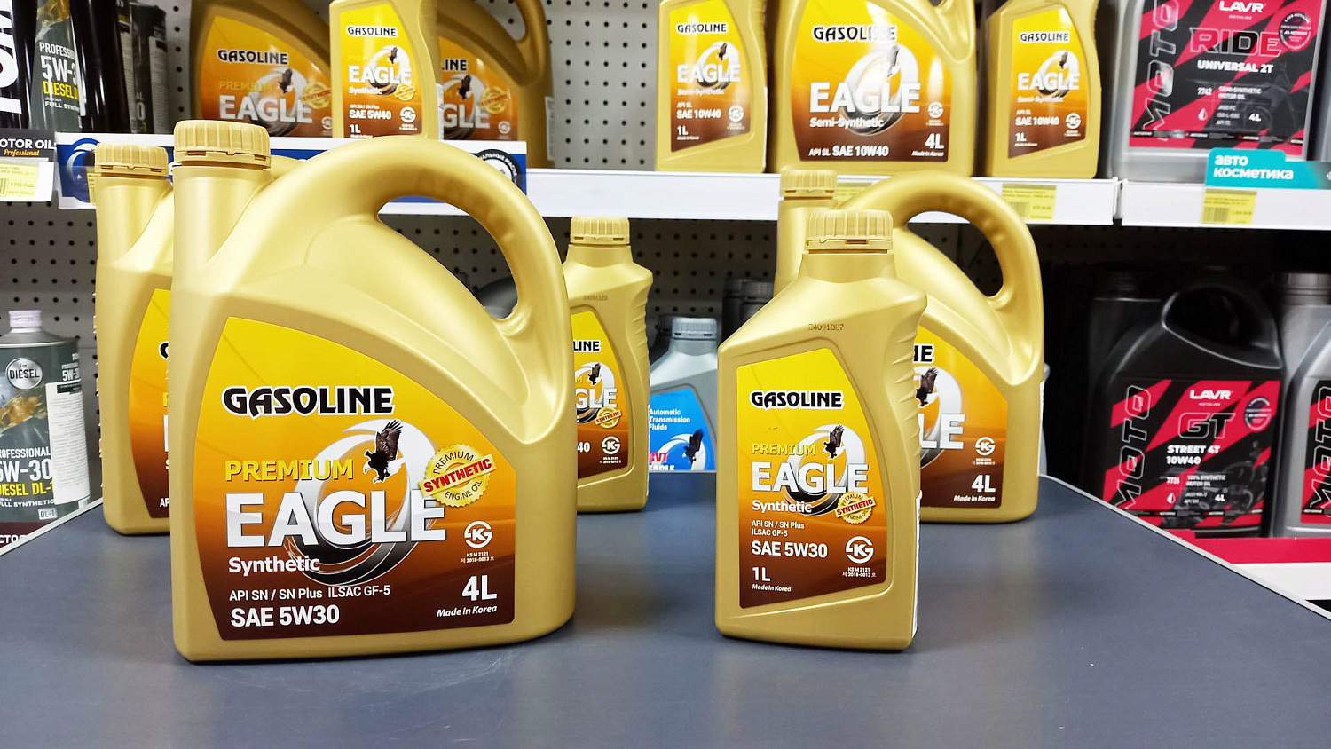 Масло моторное бензиновое EAGLE PREMIUM Gasoline 100% Synthetic 5W30 API SN 4 л. / для автомобилей