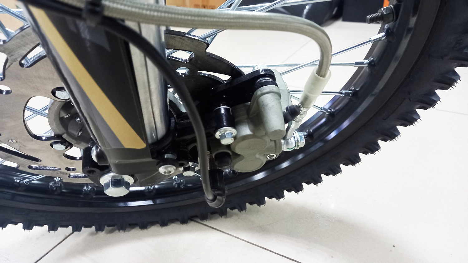 Мотоцикл эндуро BSE Z3 21/18 Gold Black