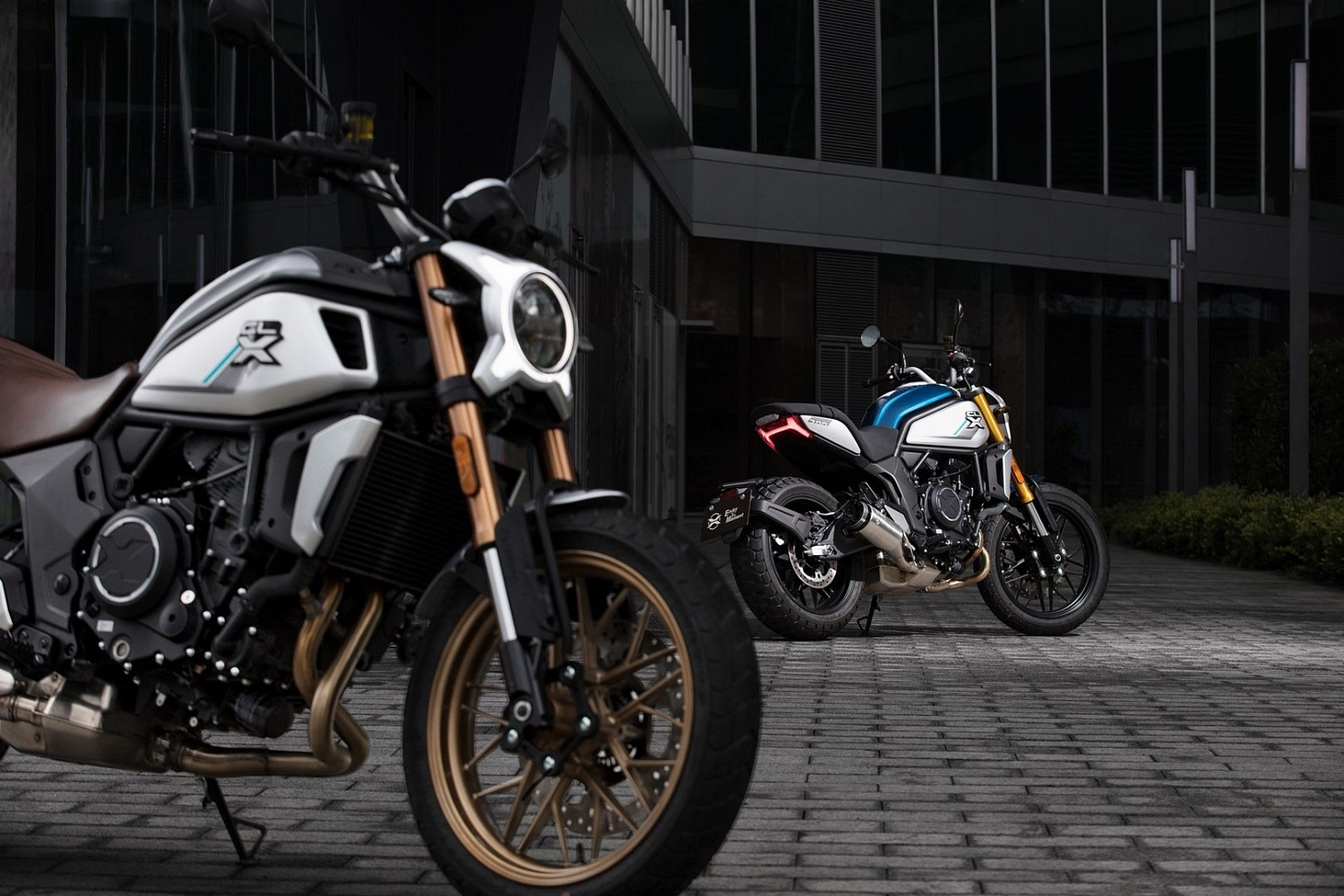 Мотоцикл CFMOTO 700CL-X Heritage (ABS)