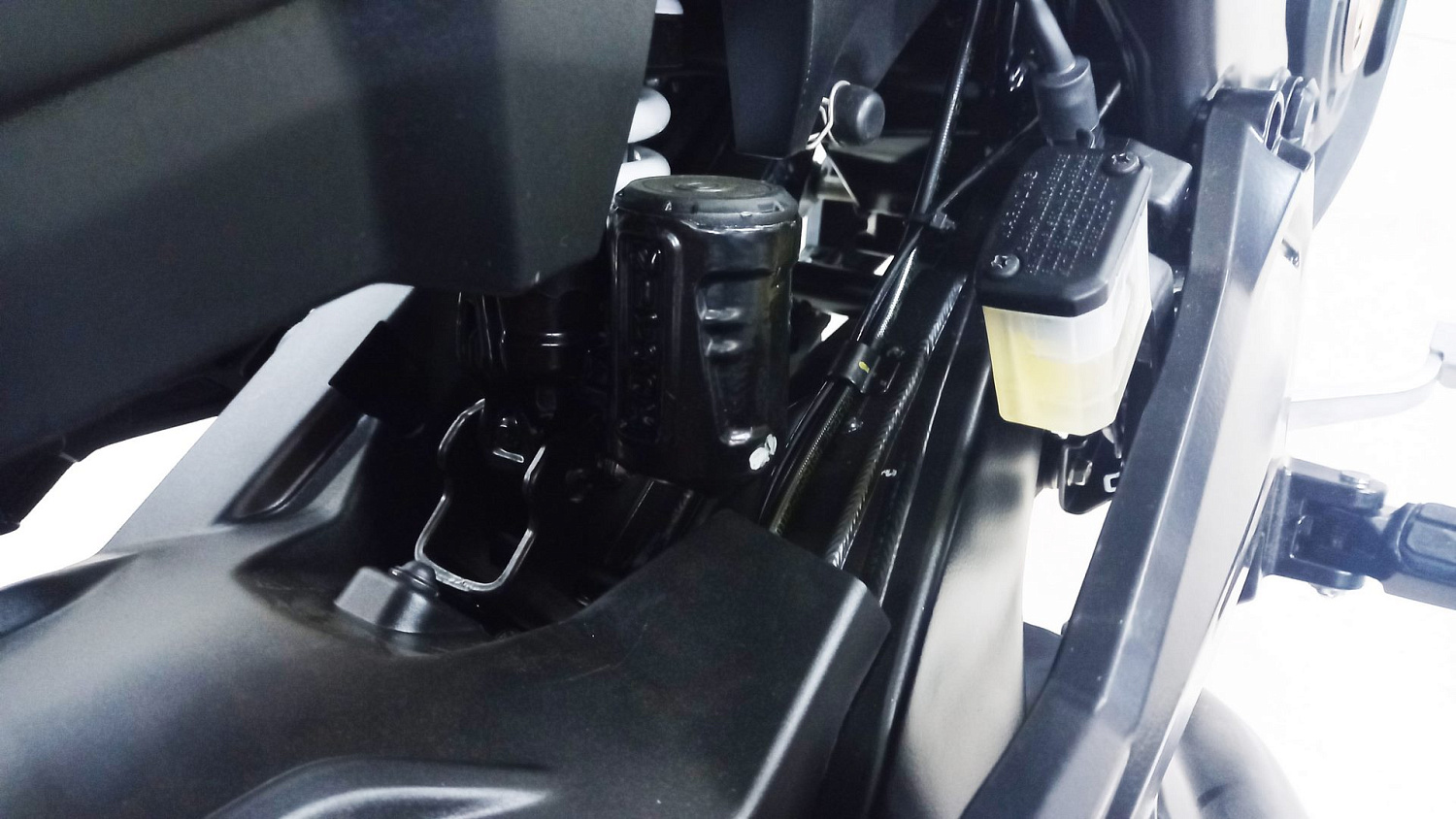 Стрит байк Bajaj Dominar 400 UG Touring