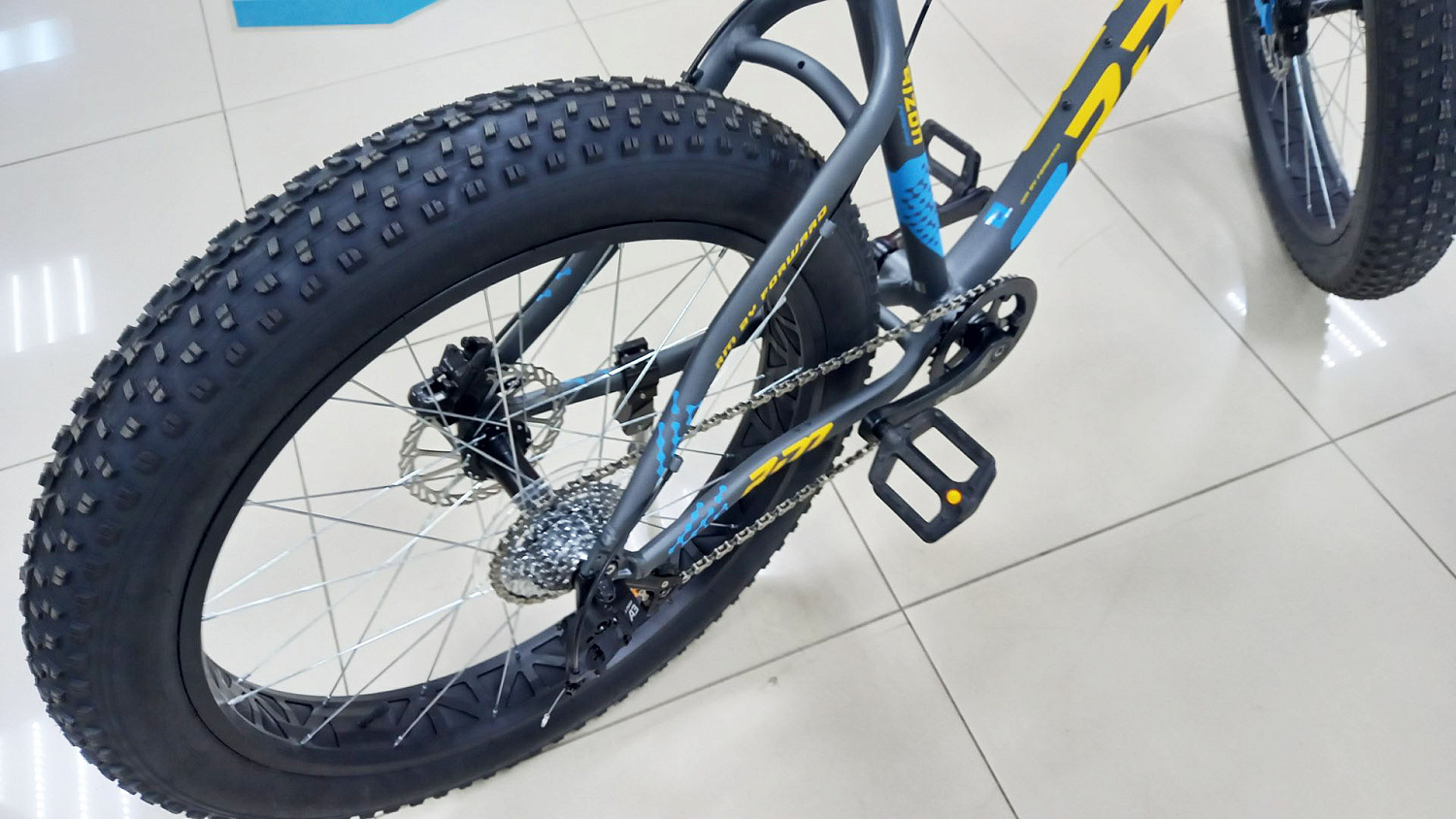 Велосипед RM BIZON (26" 8 ск. рост 18")