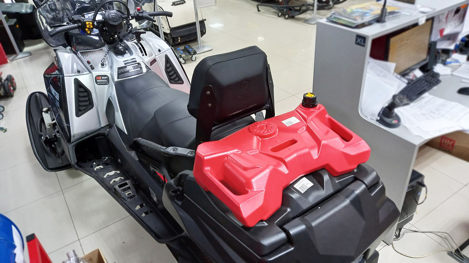 Cнегоход "FRONTIER 1000"