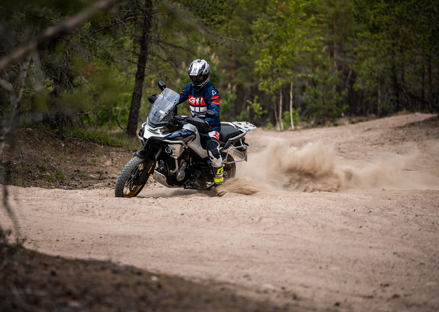 Мотоцикл CFMOTO 800MT Explore (ABS)